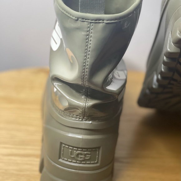 UGG Australia Women's Classic Brellah Waterproof Mini Boots Olive Green Shoes - Picture 11 of 14